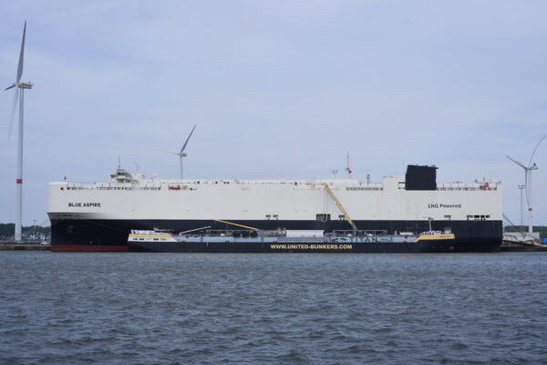 Titan charters UNITED LNG I bunker vessel